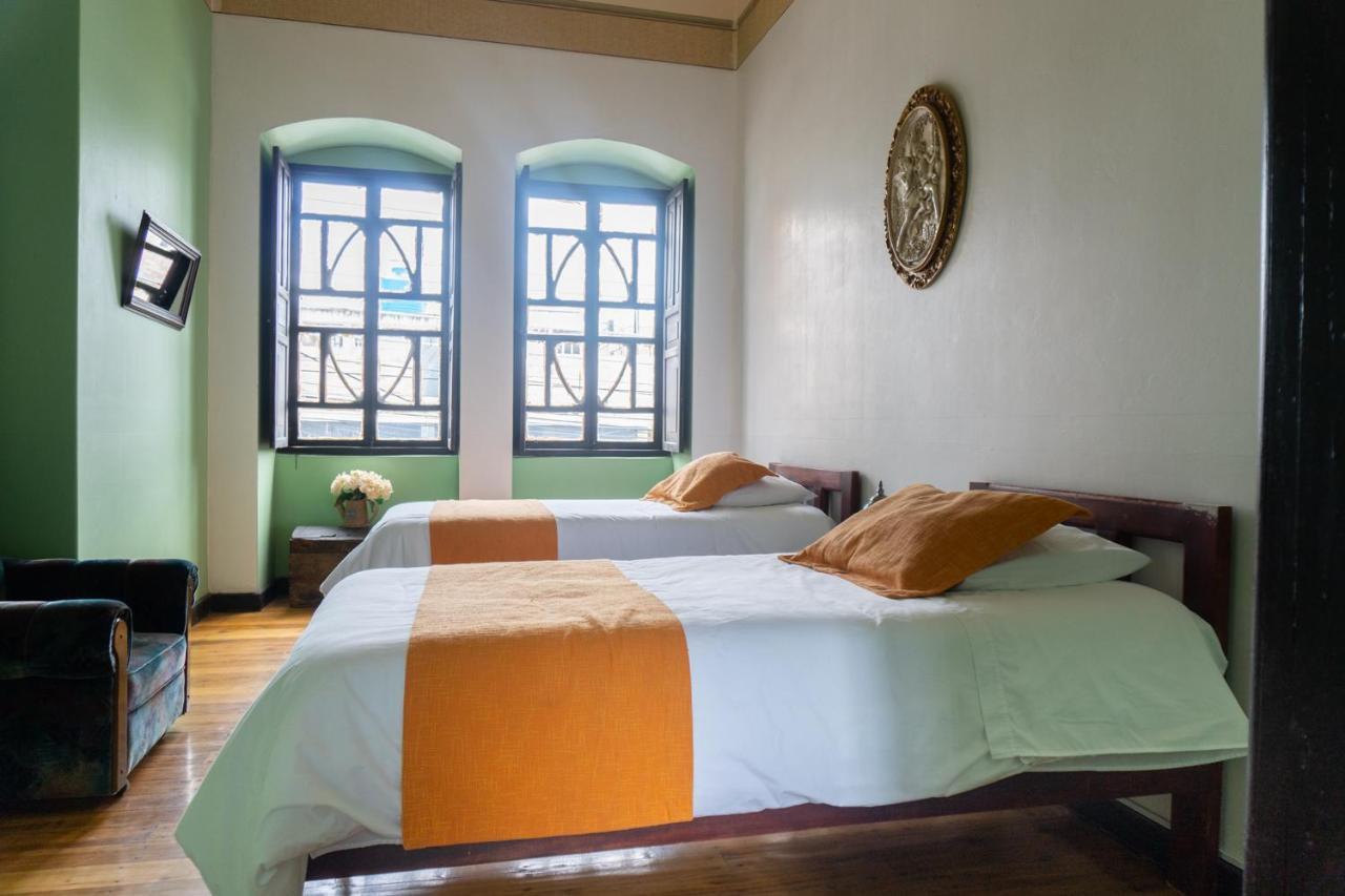 Villa Bonita Hostel Риобамба Экстерьер фото