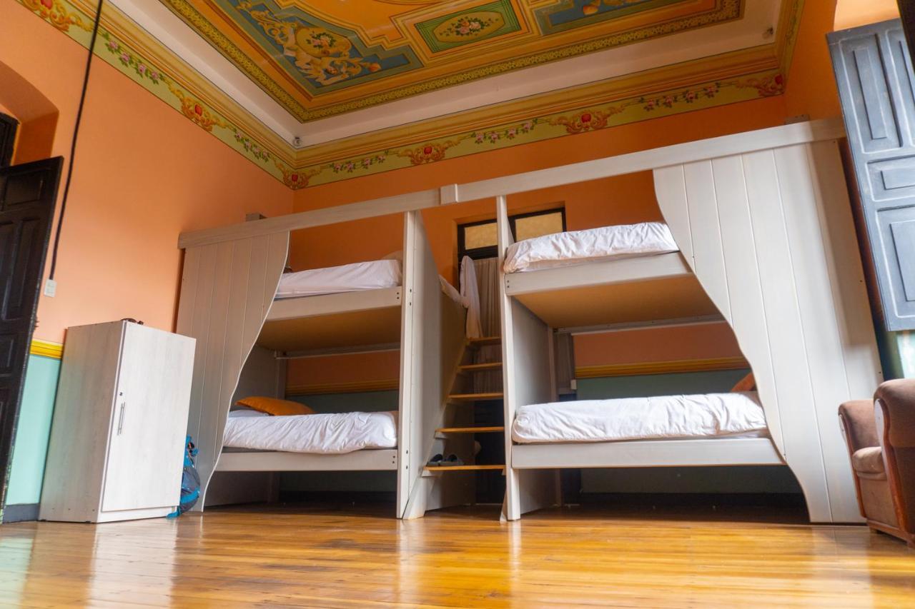 Villa Bonita Hostel Риобамба Экстерьер фото