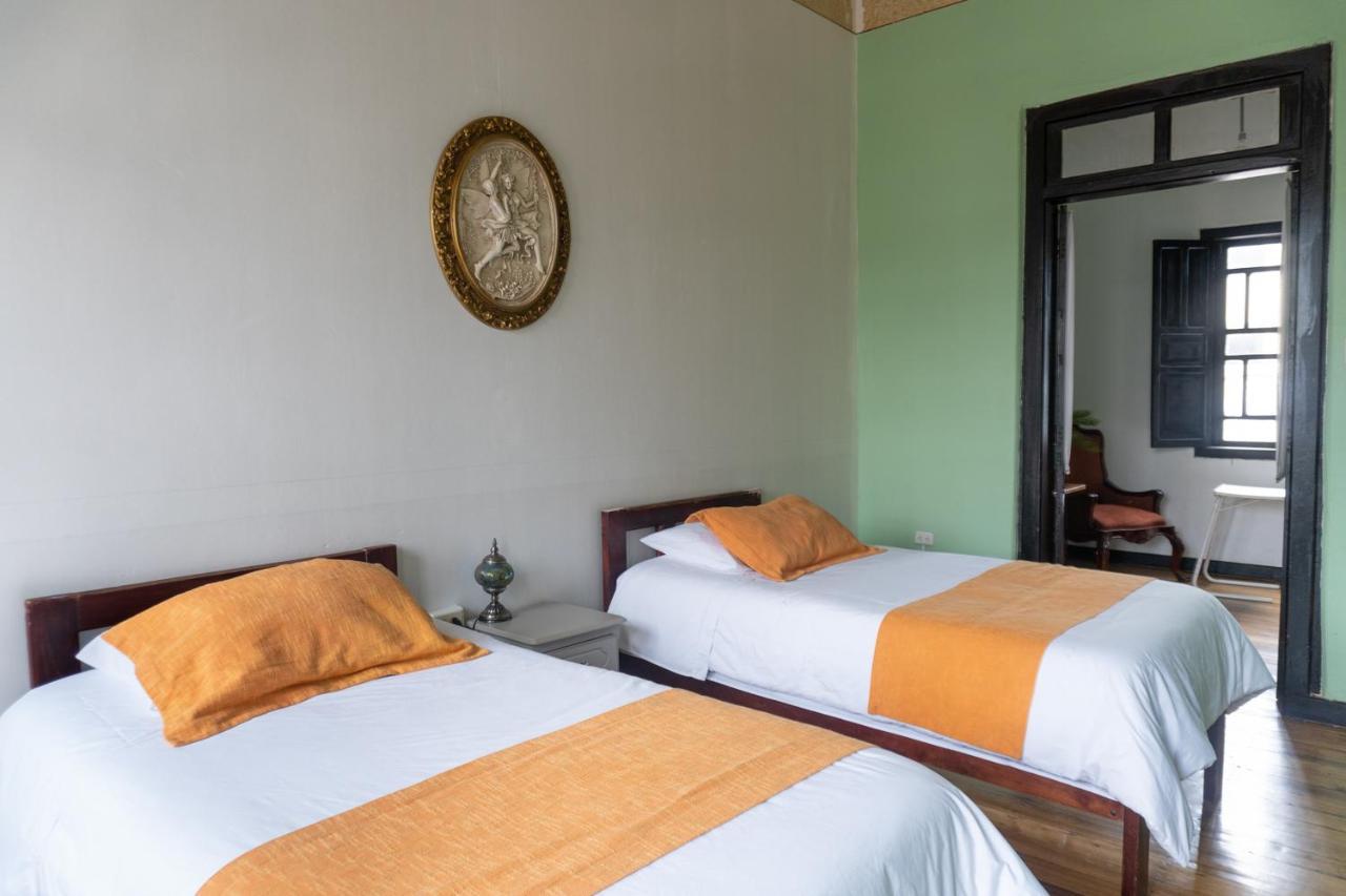 Villa Bonita Hostel Риобамба Экстерьер фото