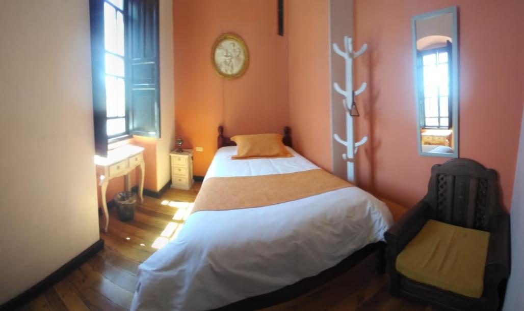Villa Bonita Hostel Риобамба Экстерьер фото
