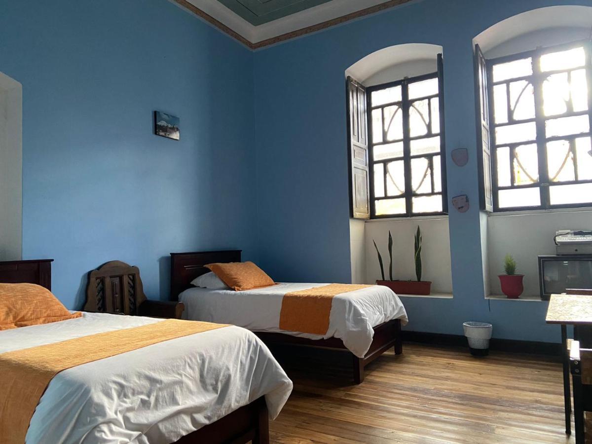 Villa Bonita Hostel Риобамба Экстерьер фото